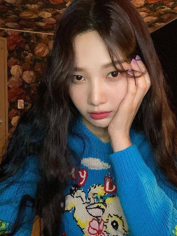 瑞小美|答应我，下次剪头发带着BLACKPINK的新专辑去好吗？