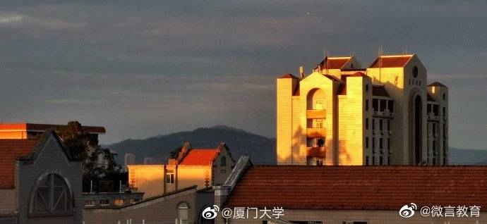 校园|重阳登高赏校园秋景