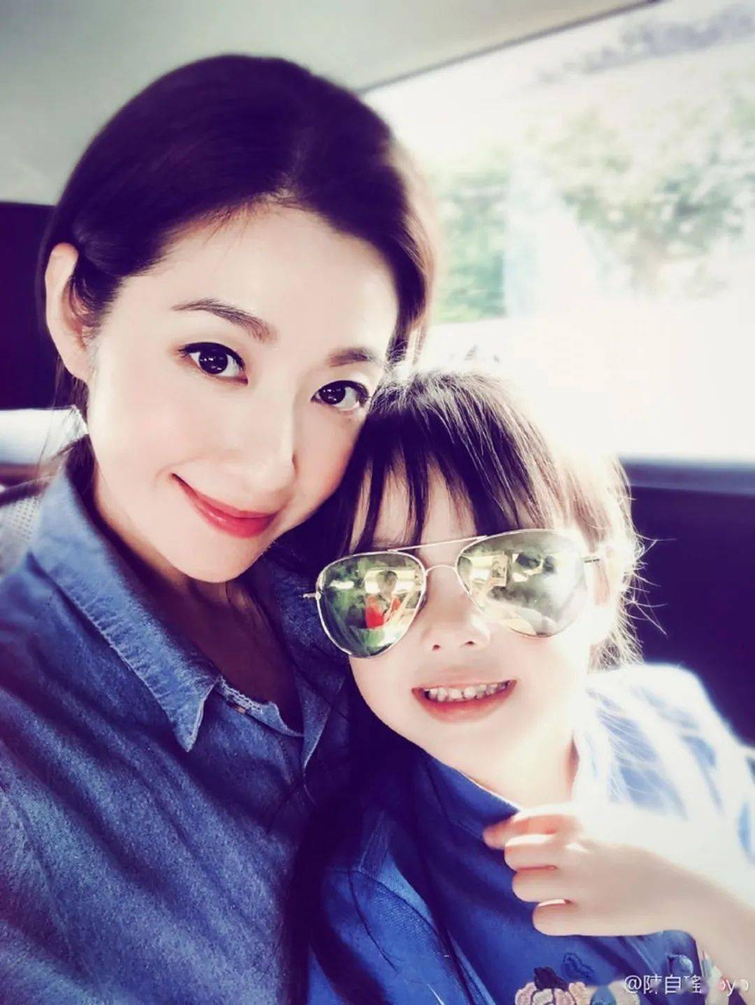 陈自瑶|王浩信陈自瑶8岁女女曝光真容，省镜啊！出道完全OK！！！