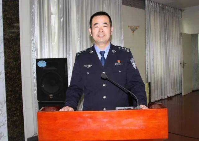 市公安局召开干部大会,宣布干部任免决定