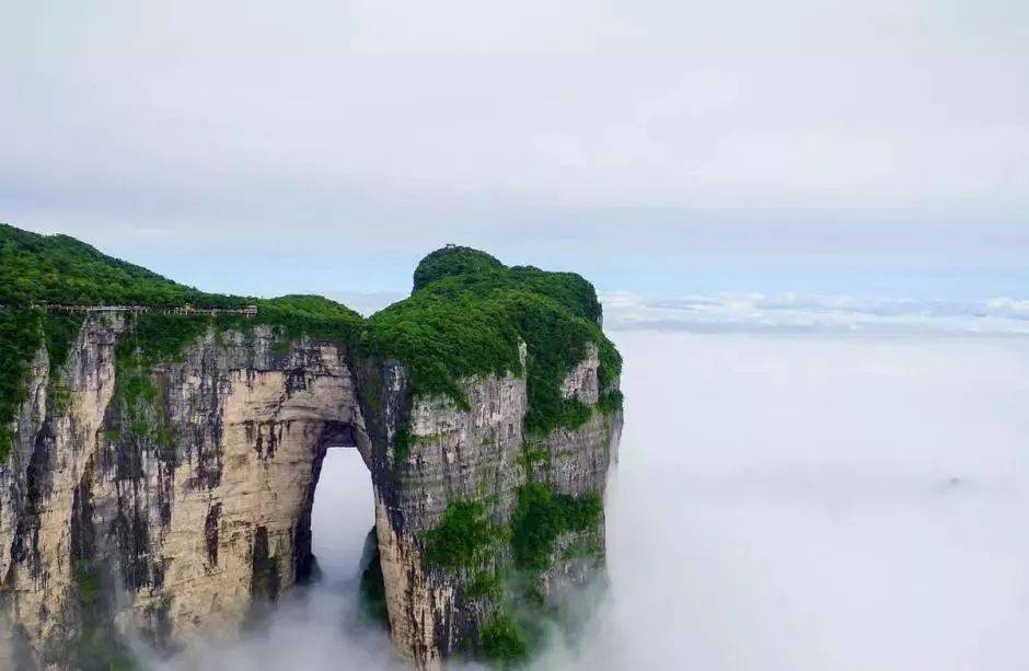 一起飞越天门, 探索这里的魅力 ▼▼▼ 游遍全景 湖南 1 天门山 登