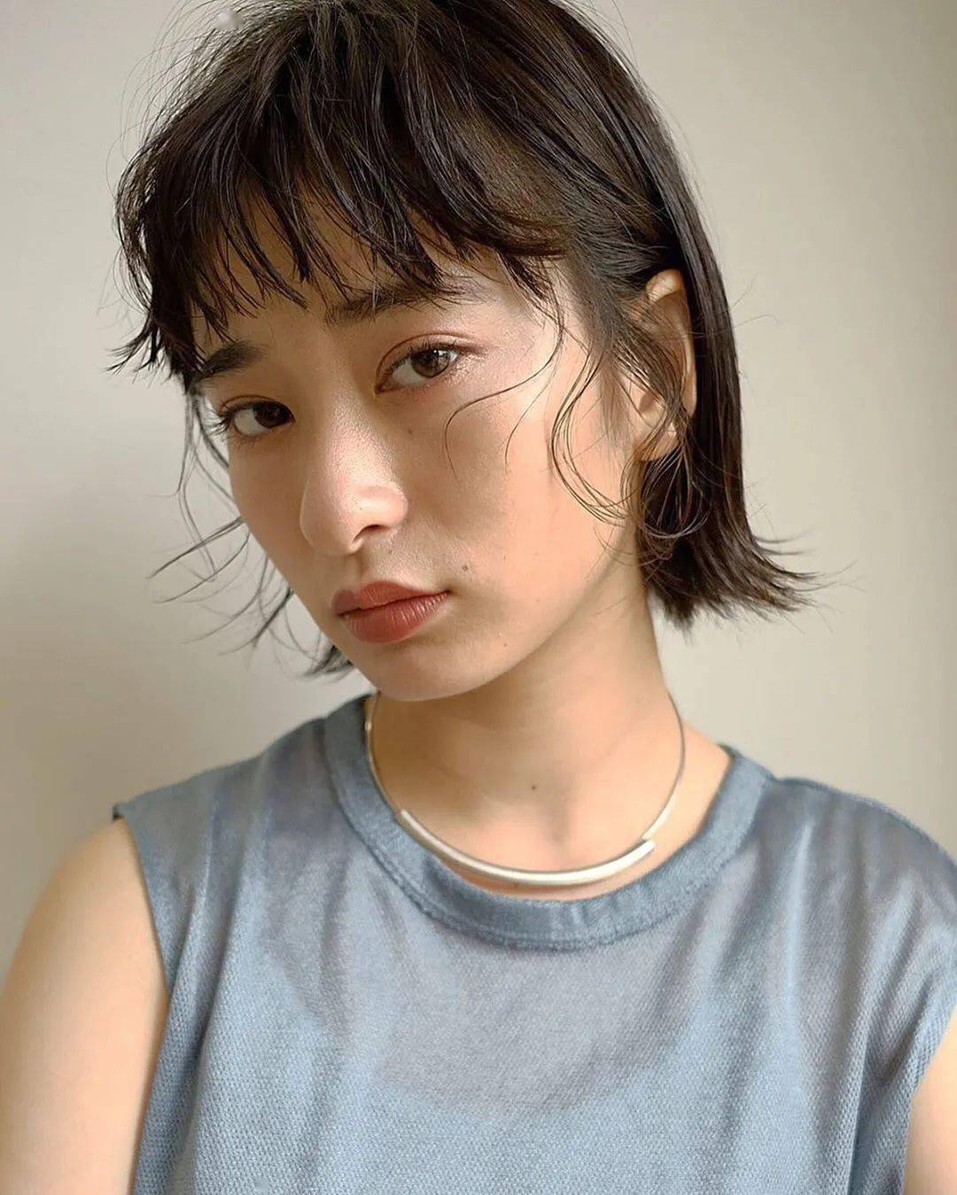 涂谁|足以让你时髦整个秋冬的棕色唇，谁涂谁好看