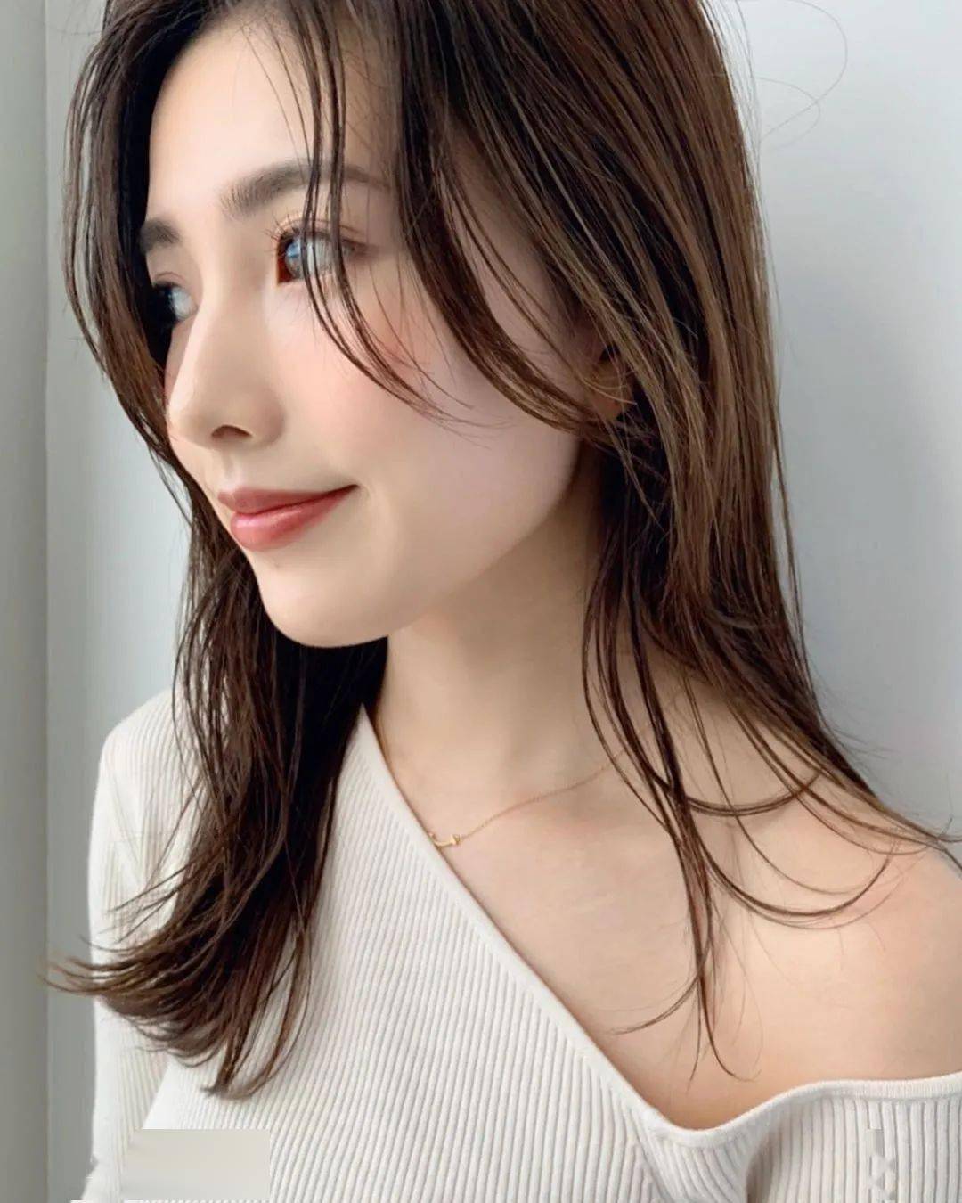 涂谁|足以让你时髦整个秋冬的棕色唇，谁涂谁好看