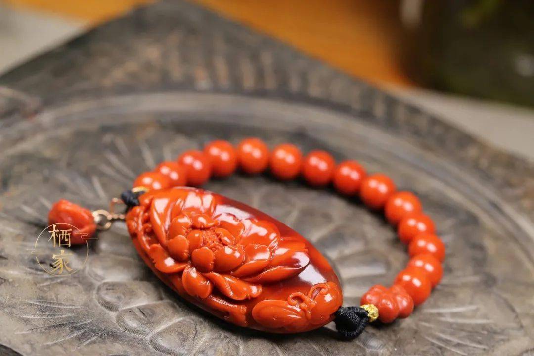 珠宝|把玉石玩成了艺术,这个80后女孩是怎么做到的...