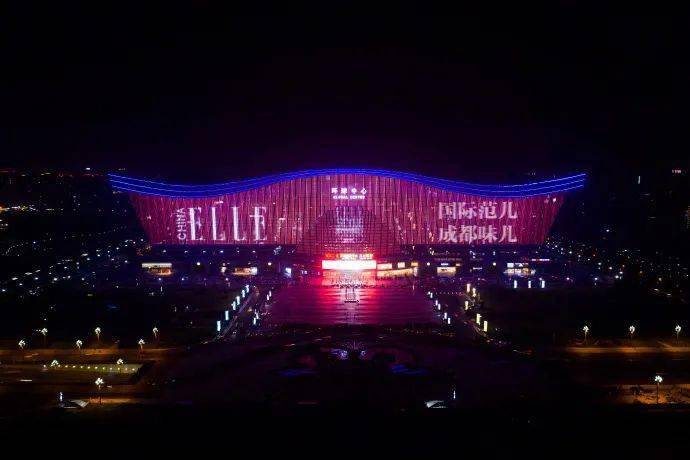 时尚|半个娱乐圈都来了！成都凭什么？