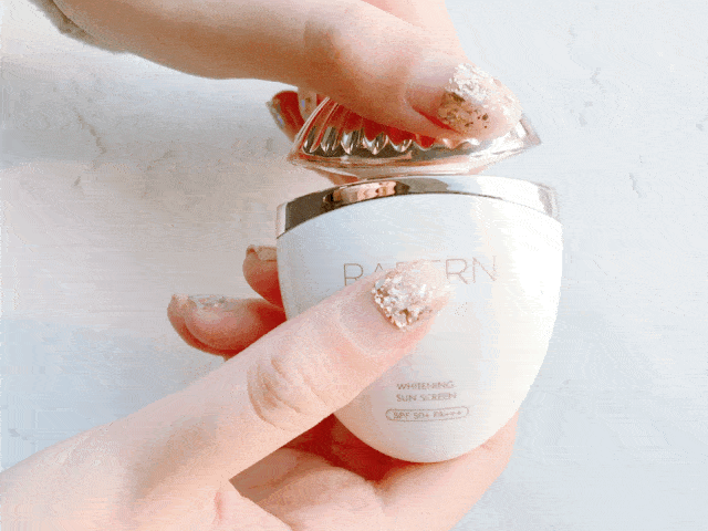 预售|200块也能化出百万化妆师同款底妆！3分钟让毛孔隐形，get粉嘟嘟的奶油肌！实在是太好看了~