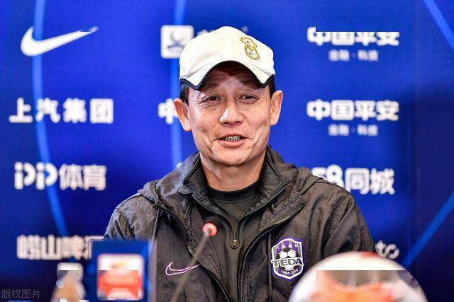 天津泰达赛前新闻发布会,王宝山将给予年轻球员更多机会