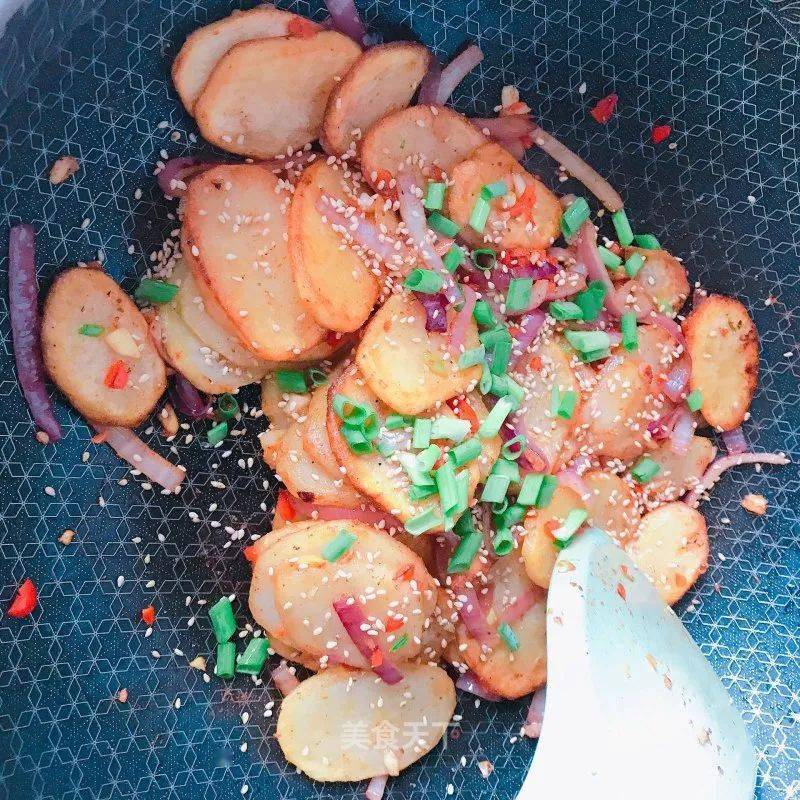 晒干的土豆片怎么做菜 6a204c59e4c1486ca23b627681ca45a1.jpeg