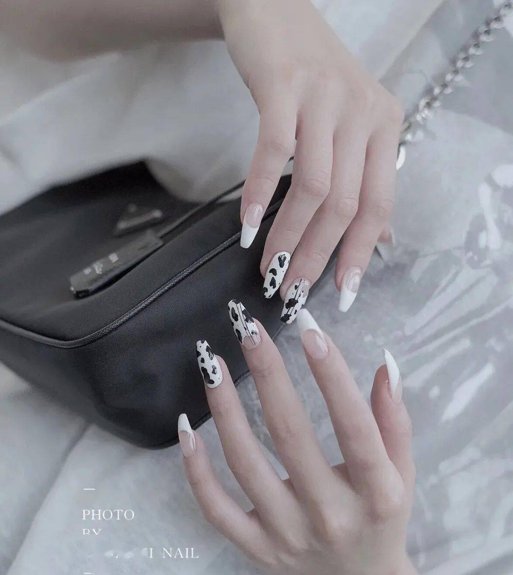 get|仅需39.9元就能get当下潮流美甲，快喊上你的小集美冲鸭！