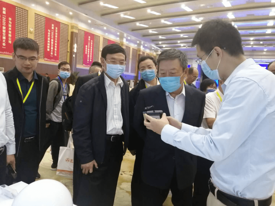 三届"数字交通与智慧高速公路新技术应用研讨会"在珠海市召开_褚飞跃