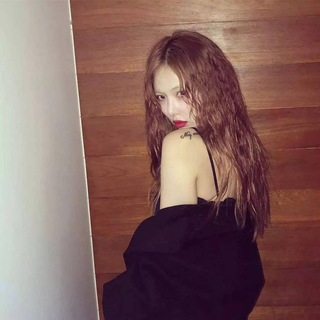 发型|天生扁头,各种发型丑哭了怎么办?教你一招,彻底摆脱发型困扰!