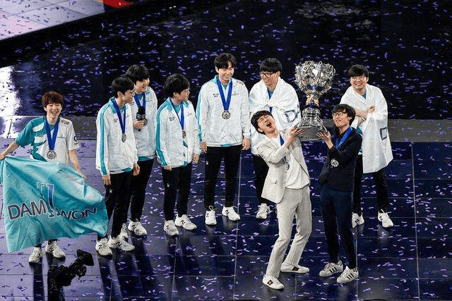 大佬|王朝易主！SN遗憾告负！千亿电竞市场背后，站着这位资本大佬