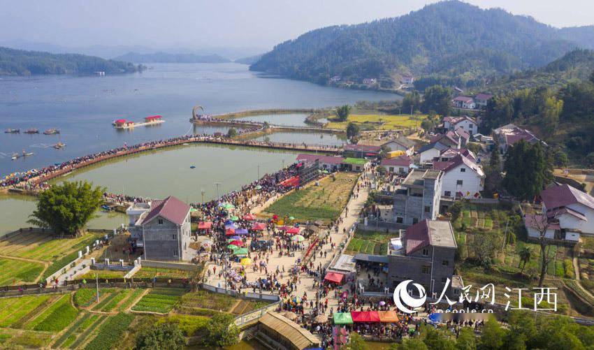 江西万安:亲水休闲游助脱贫(图)