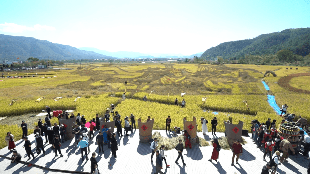 哆头村人口_哆唻a梦大雄情头(3)