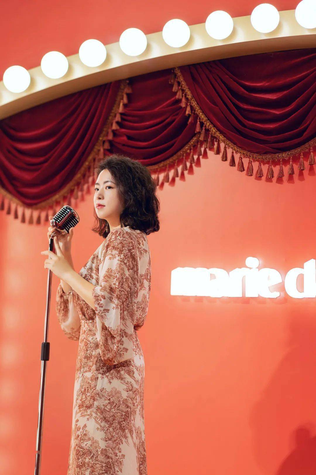 宝瓶|瑞丽、芭莎……5大权威时尚媒体今年都宠爱的“发光宝瓶”是什么？