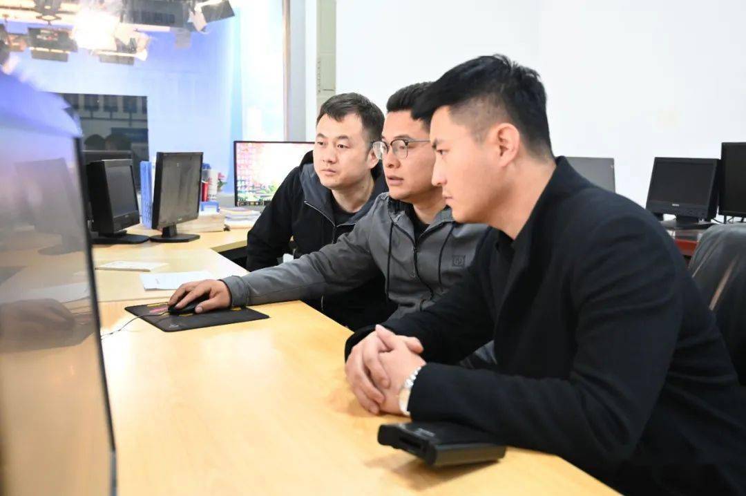 关于人口的新闻_关于人口问题的图片