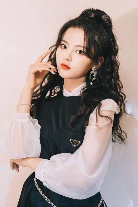 羊毛|撩个头发都风情万种？杨幂真是好港一女的！