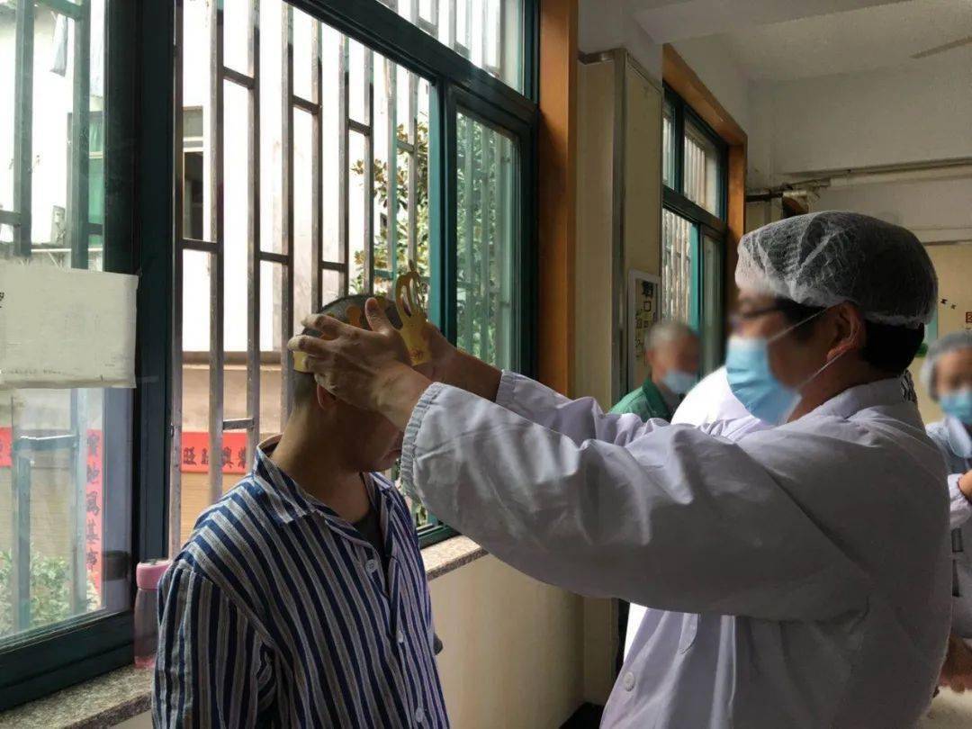 偏执型精神分裂症的表现和治疗 1dbfaadfb8154cc2828daf873b00e507.jpeg