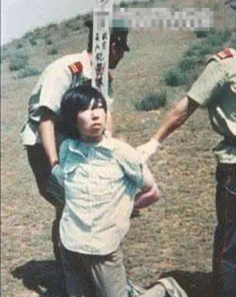 实拍80年代,死刑犯被执行枪毙死刑全程