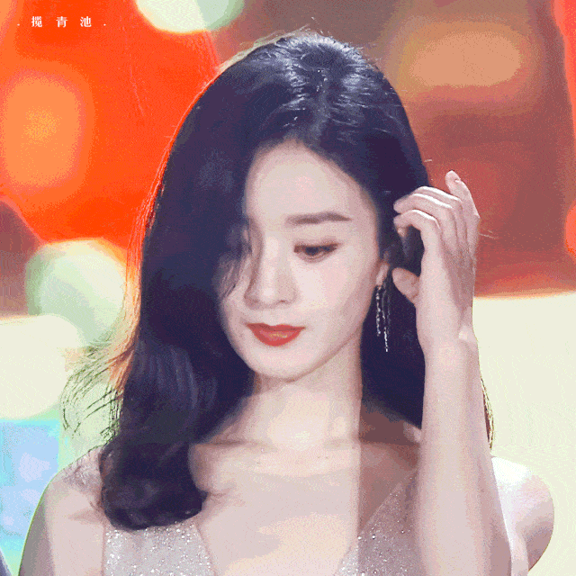 锻炼|赵丽颖再上热搜，锻炼生图线条感十足！更抓眼球的，是女神绝美的体态！