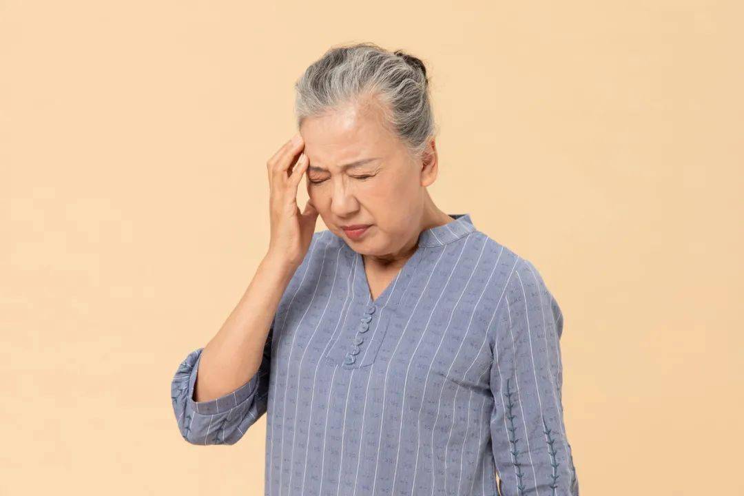 若出现 心慌气短,胸闷胸痛,头晕头痛等不良反应需引起警惕.