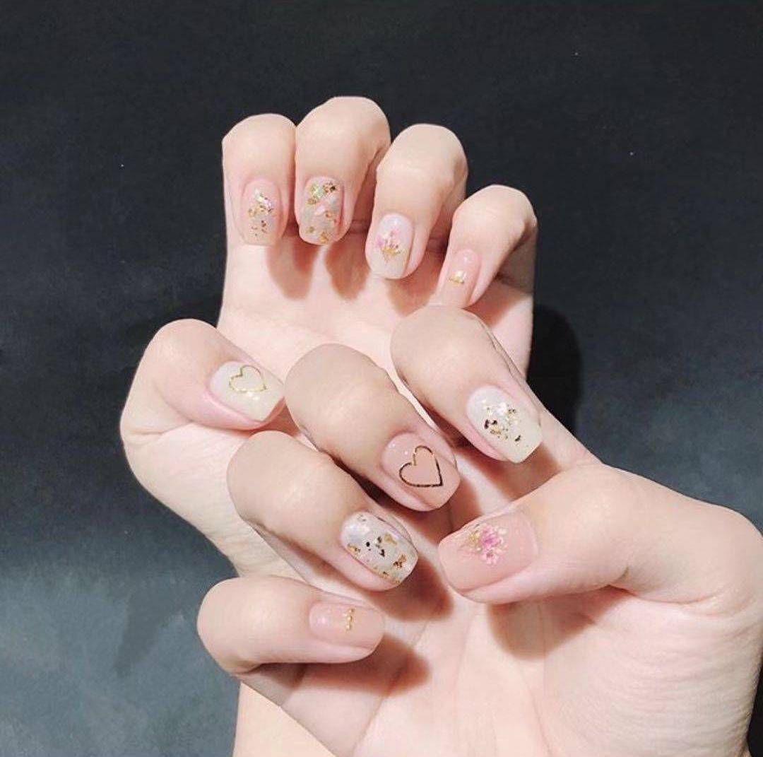 颜色|2020秋冬的流行色美甲都太好看了