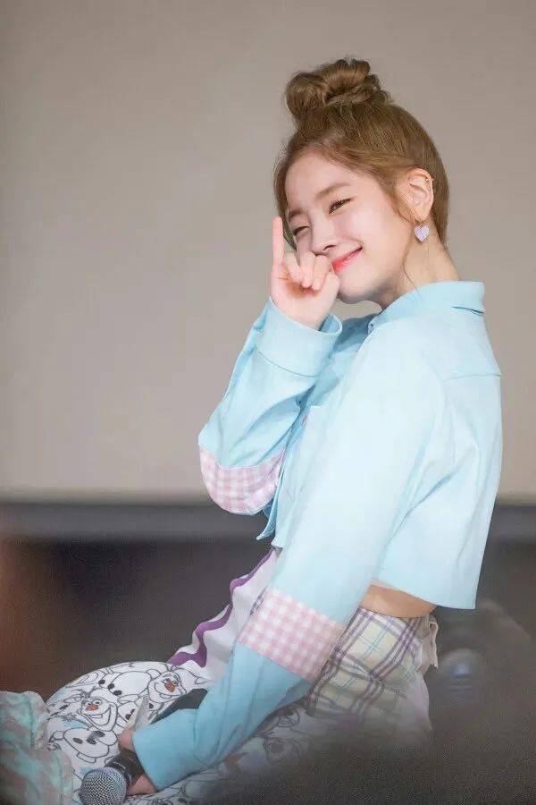 肤色|年末最显白的发色都在这了