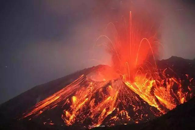 千年不遇的世界奇观,太震撼了!_龙卷风