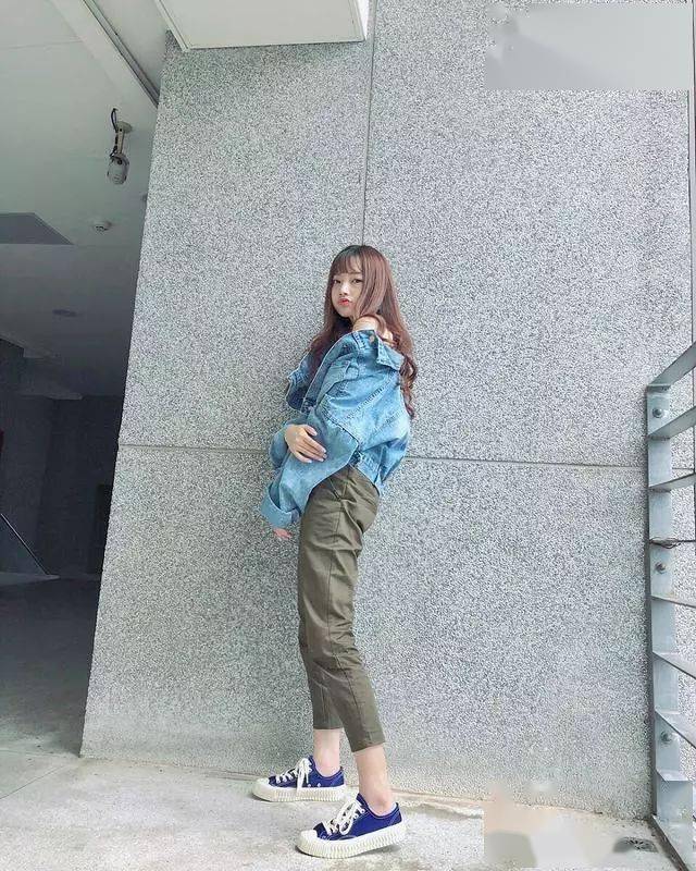 心机|拍照时学会这15个心机姿势，瞬间变美！