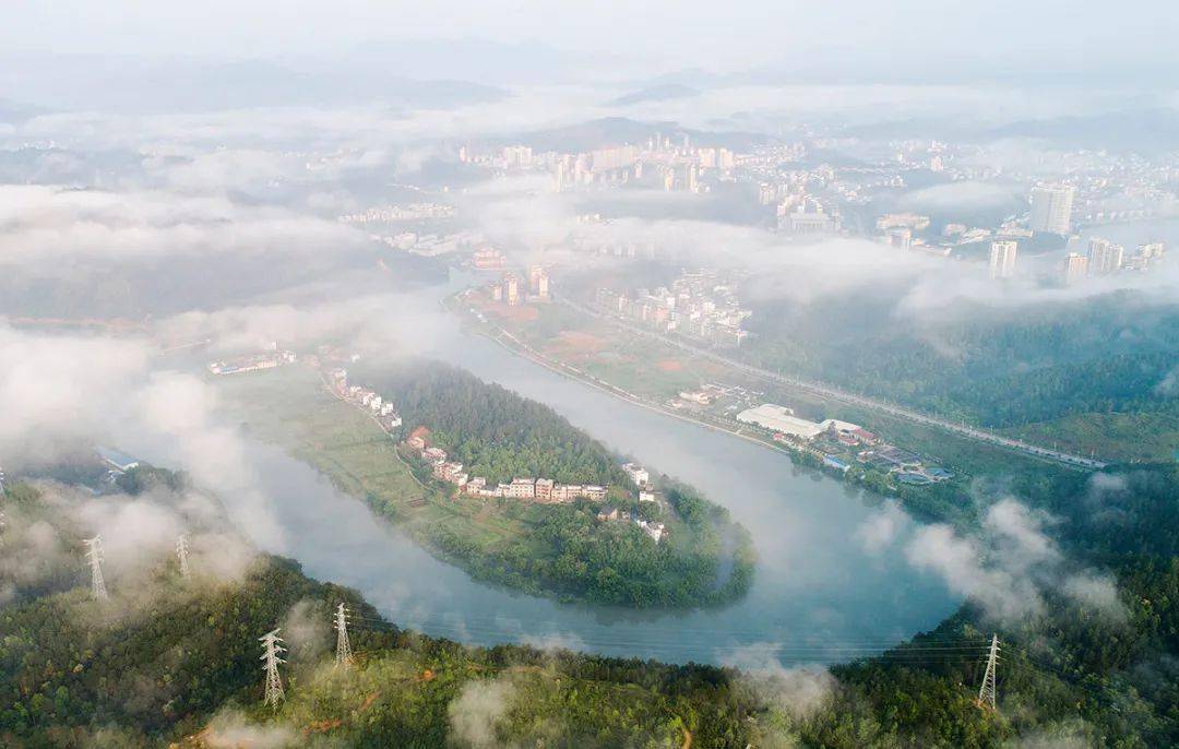 黄金箭 摄东山镇沿河村 肖根生 摄今天,让我们与小编一起走进上犹那些