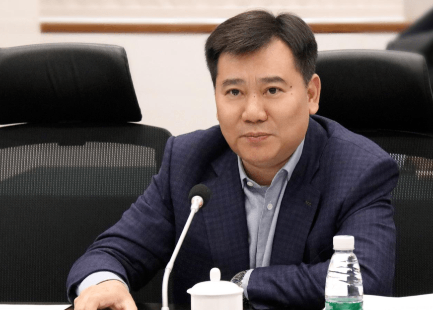 2020年8月苏宁财富排名9_财富头条连锁巨头张近东:苏宁没被时代抛弃,是因