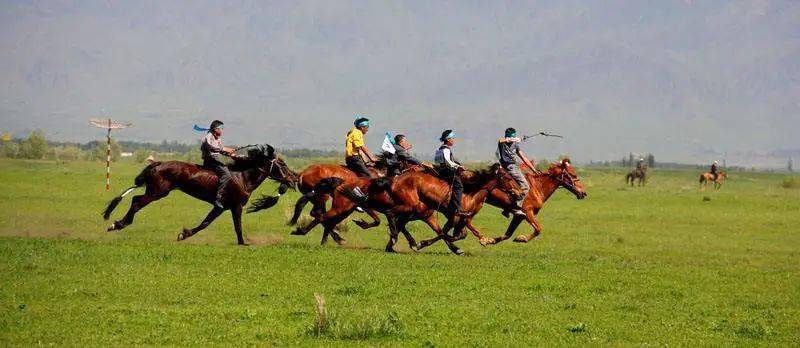 第七届内蒙古国际赛马节要在乌拉特前旗开赛了