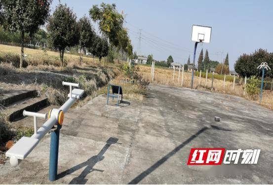 南县明山头镇:发挥彩票公益金项目实效 丰富群众精神文明生活_手机