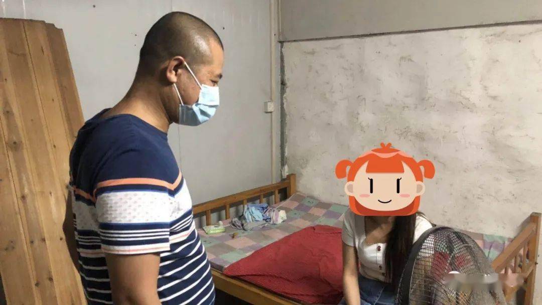 突击扫黄!8名"站街女"和1男当场被抓!(现场图)_手机