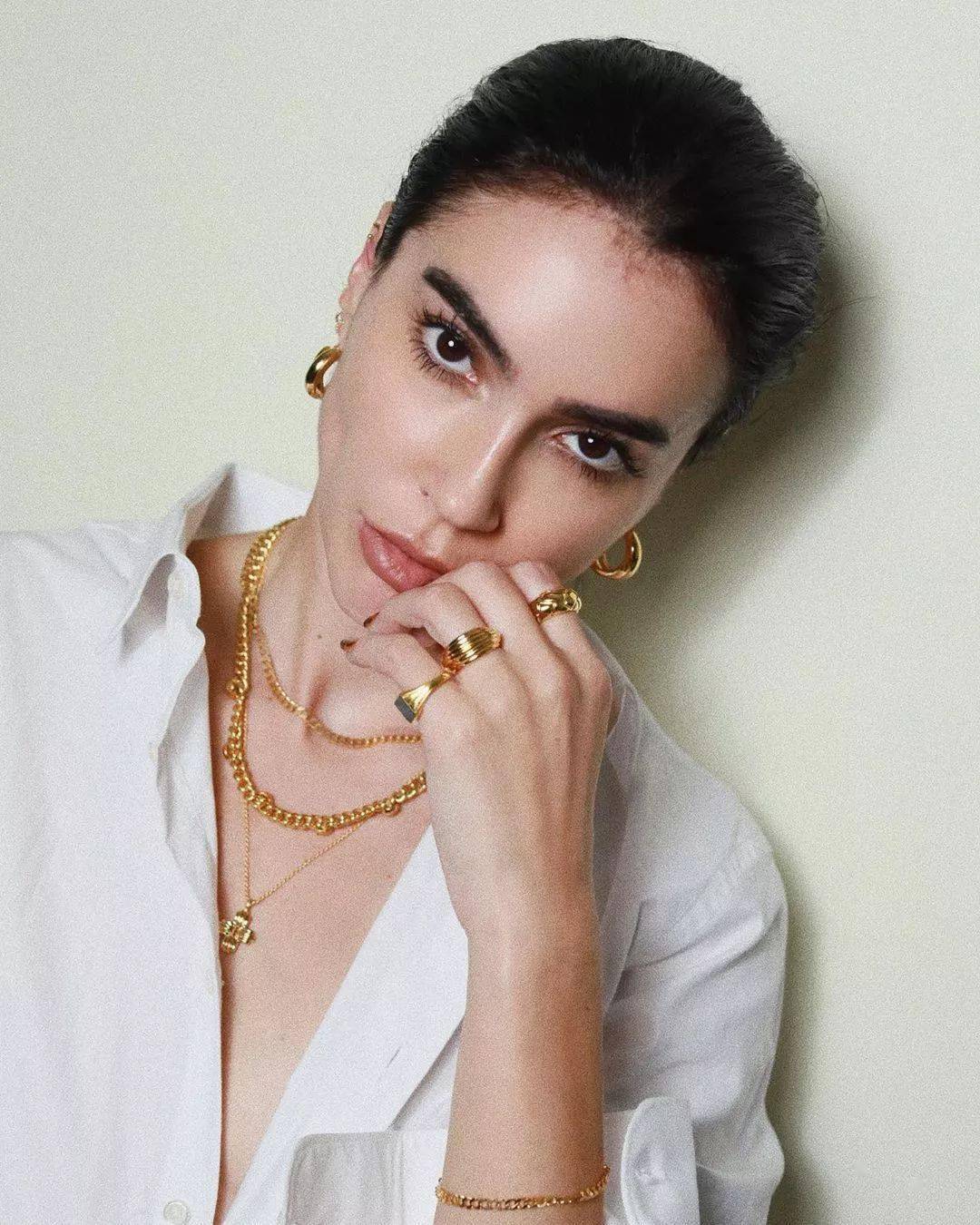 脸型|适合圆脸、方脸、长脸的“心机饰品”找到了！时髦还超显脸小！！