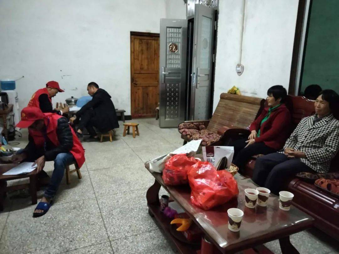 人口普查上门不在家_人口普查(3)