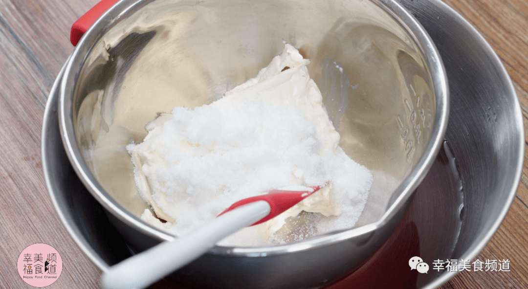 在家怎么做酸奶油 d8a4db007778467fa762554df2b2830d.png