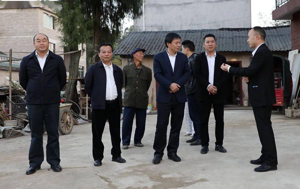 陈代才到辖区开展脱贫攻坚挂牌督战工作_开发区党工委