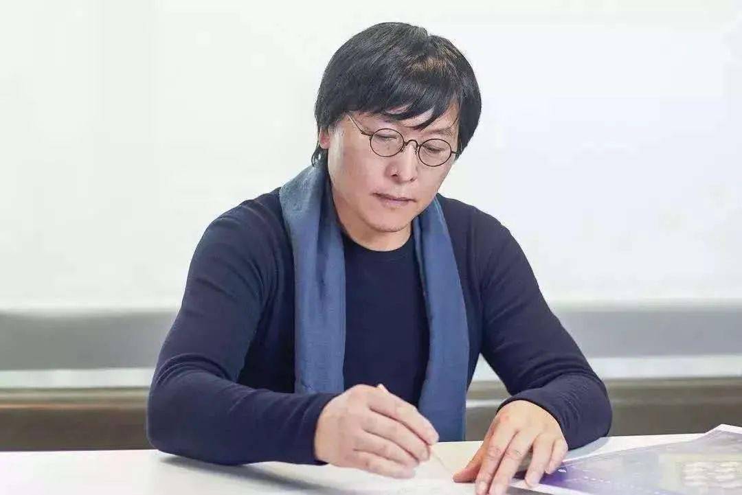 李宝章奥雅设计董事长兼首席设计师,旅行作家清华大学建筑学学士