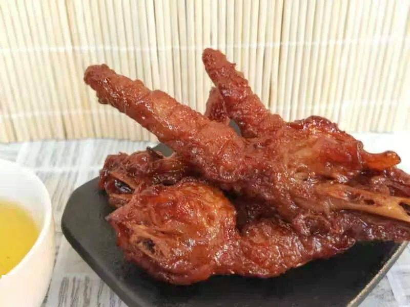好課 | 大師教你做虎皮鳳爪，先炸後鹵，軟糯脫骨。 熱愛美食 第3张