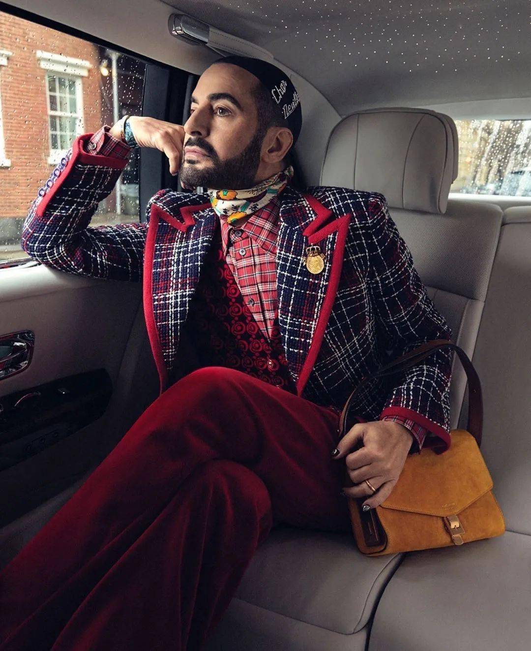 品位|一个女人需要两样东西，品位和惊艳