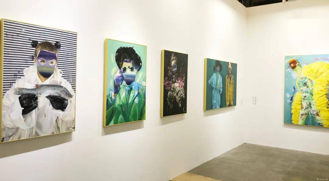 量子画廊展区张钊瀛祖品