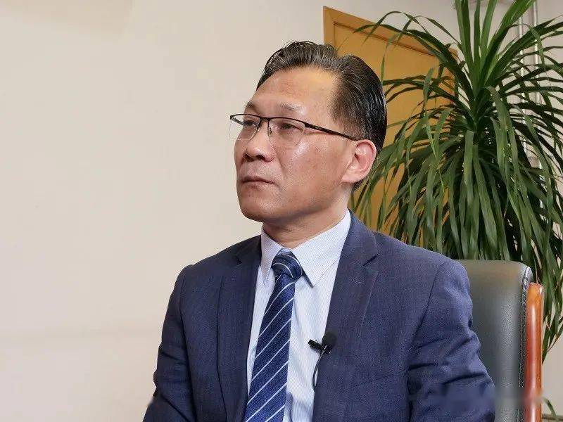 青岛市人防办党组书记主任刘庆武接受媒体采访