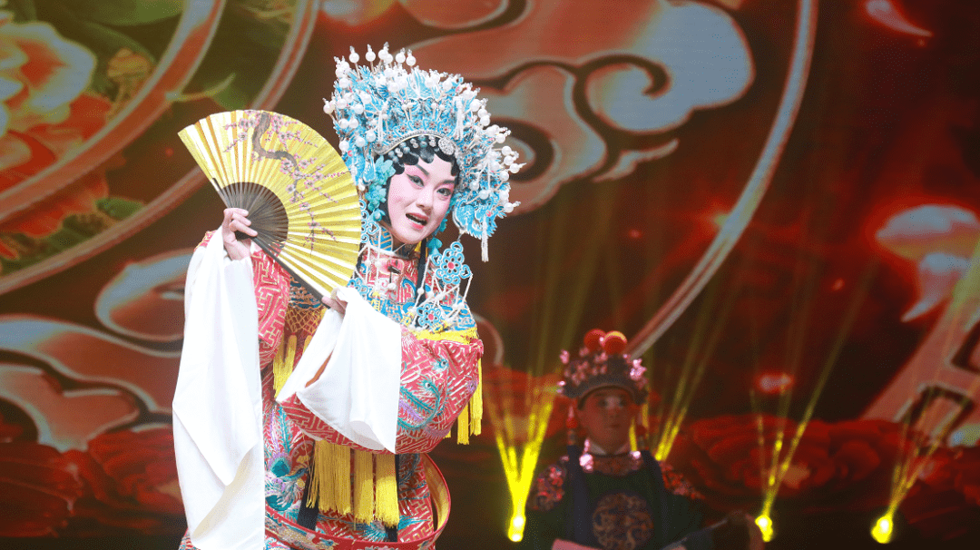 汉剧《贵妃醉酒》选段《铡刀下的红梅》选段襄阳花鼓戏《宋玉》选段