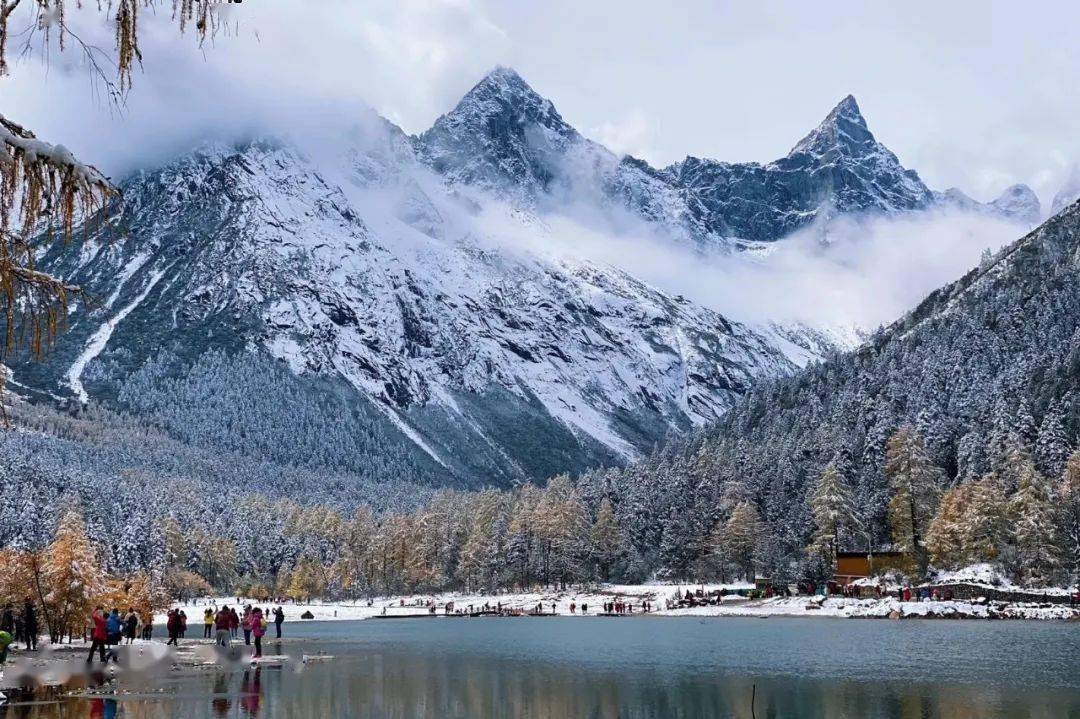 踏上旅途,来毕棚沟赏一场认真的雪!_手机搜狐网