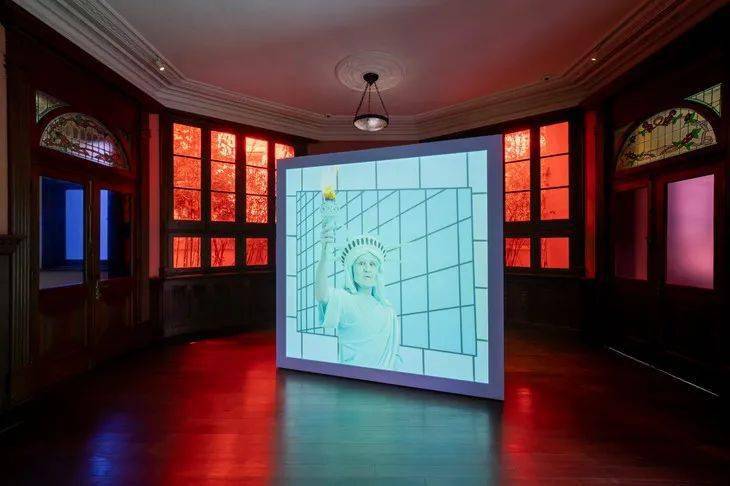 节目|壹周潮话题 | 付完尾款，只能靠这节目找找赚钱动力了