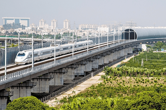 实现百年铁路梦之后,珠西综合交通枢纽江门站开启了江门大城市篇章,为
