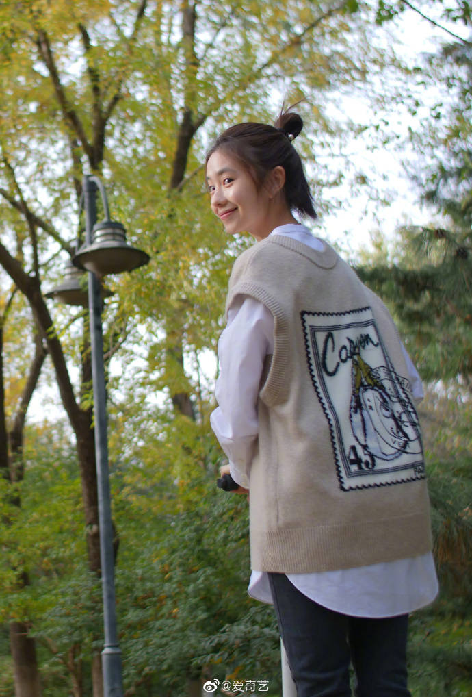 新谋女郎刘浩存素颜照
