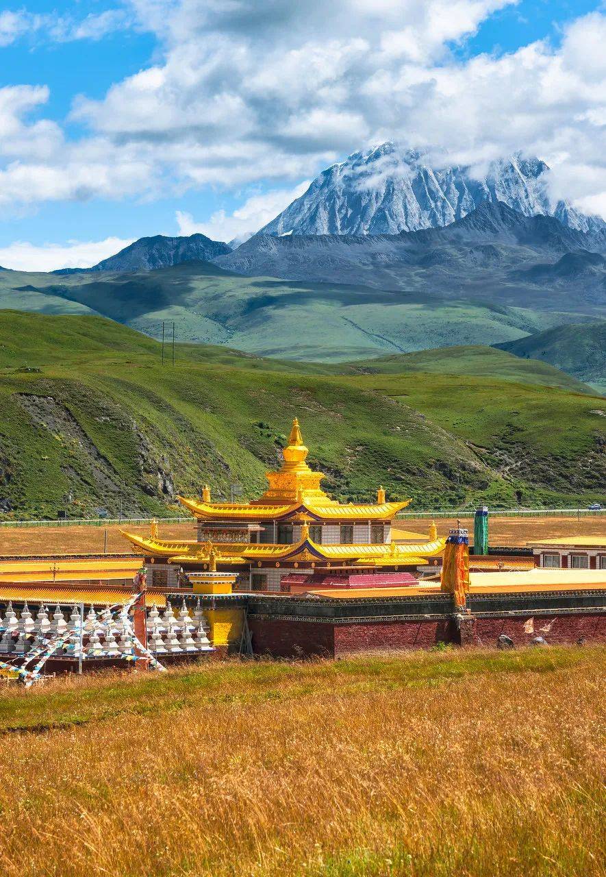 比西藏更西藏的地方，门票全免，酒店半价，再不去，就晚了....