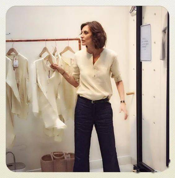 化身|卍物志┃26岁被老佛爷捧为香奈儿化身，如今63岁依然是法式优雅的代名词